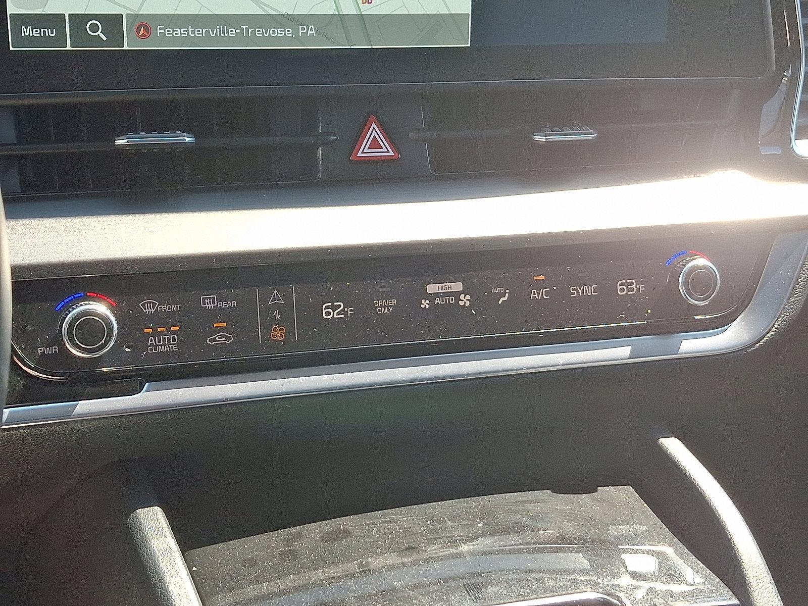 2024 Kia Sportage Hybrid Vehicle Photo in Trevose, PA 19053