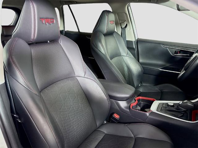 2020 Toyota RAV4 Vehicle Photo in PUYALLUP, WA 98371-4149