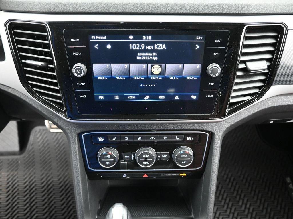 2022 Volkswagen Atlas Cross Sport Vehicle Photo in Marion, IA 52302