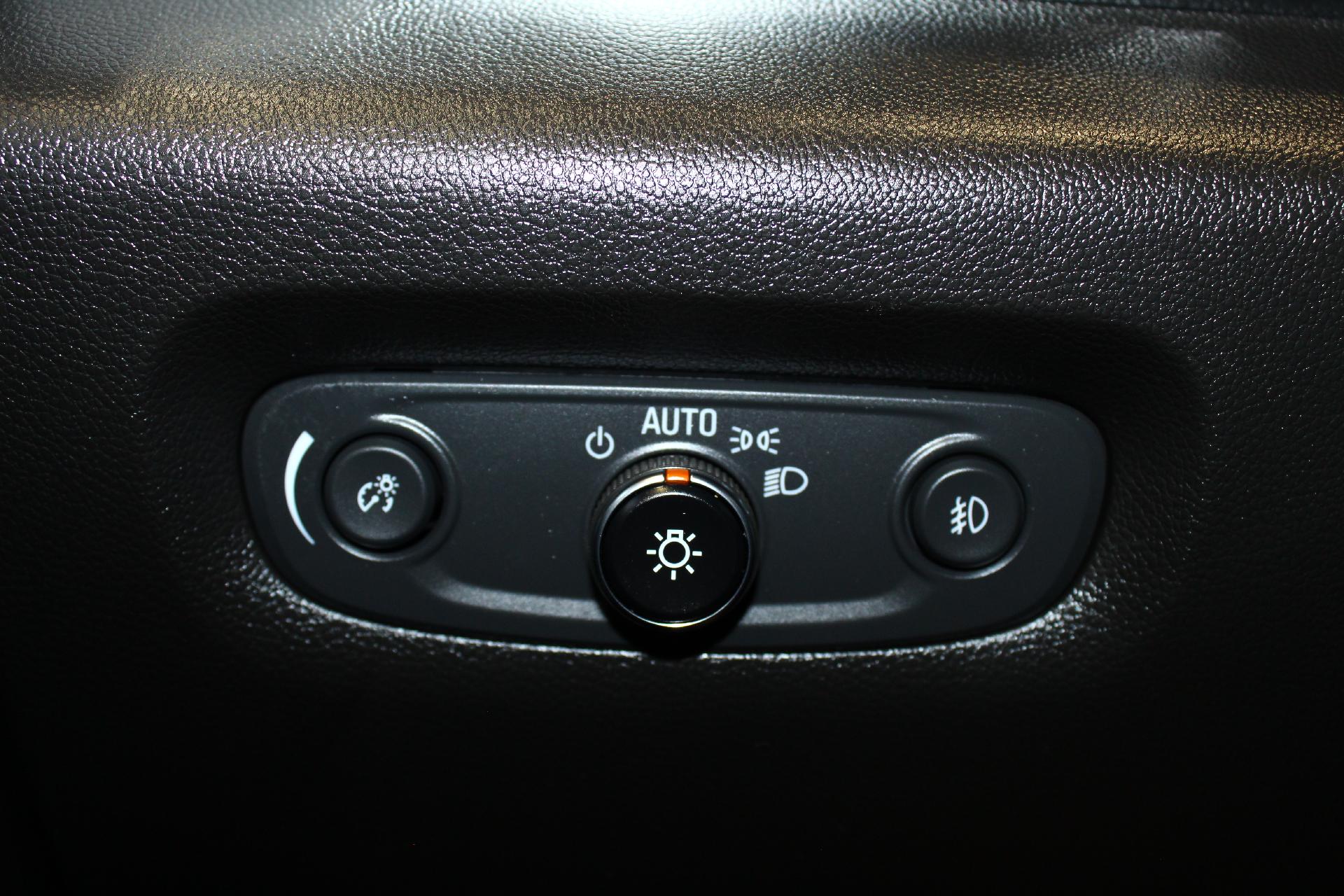 2021 Chevrolet Traverse Vehicle Photo in NORTHAMPTON, MA 01060-1120