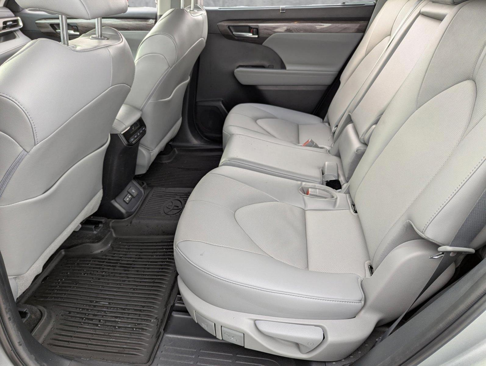 2023 Toyota Highlander Vehicle Photo in Ft. Myers, FL 33907