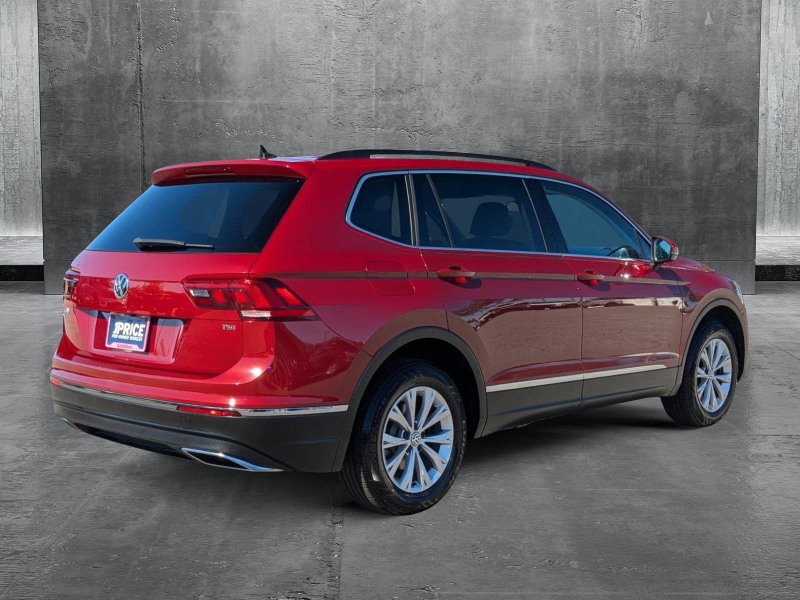 2018 Volkswagen Tiguan Vehicle Photo in ORLANDO, FL 32812-3021