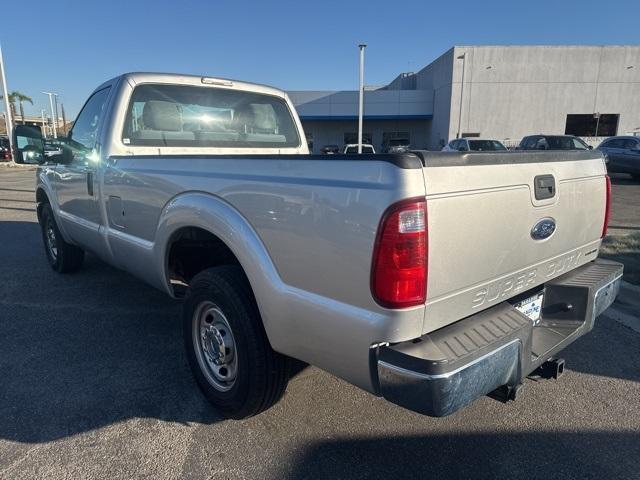 2016 Ford Super Duty F-250 SRW Vehicle Photo in VENTURA, CA 93003-8585