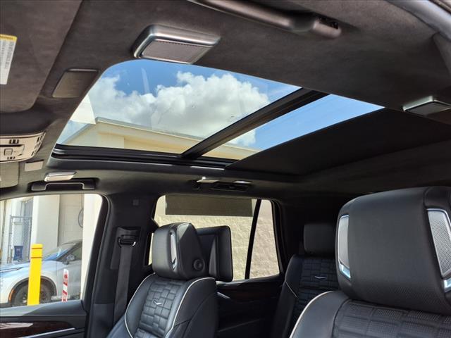 2021 Cadillac Escalade Vehicle Photo in TAMPA, FL 33612-3404
