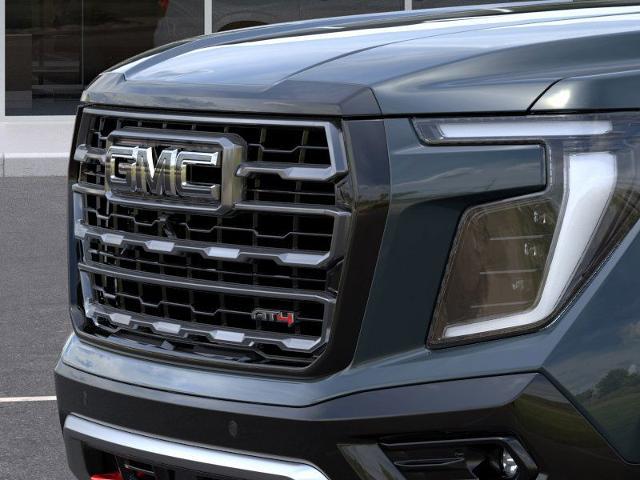 2025 GMC Yukon XL Vehicle Photo in TOPEKA, KS 66609-0000