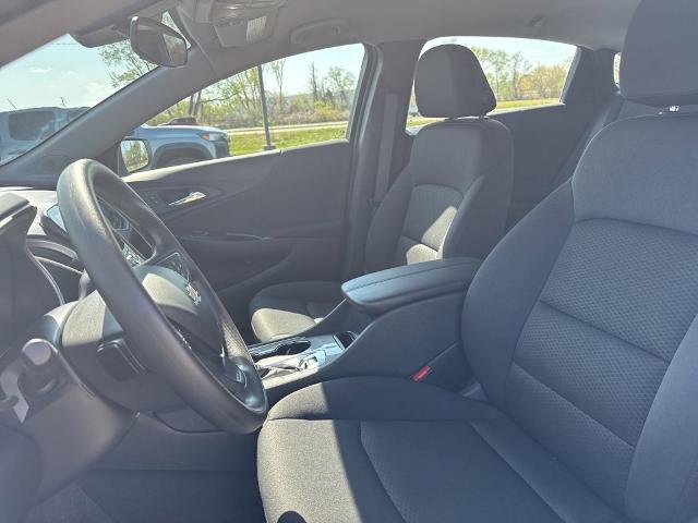 2025 Chevrolet Malibu Vehicle Photo in MANHATTAN, KS 66502-5036
