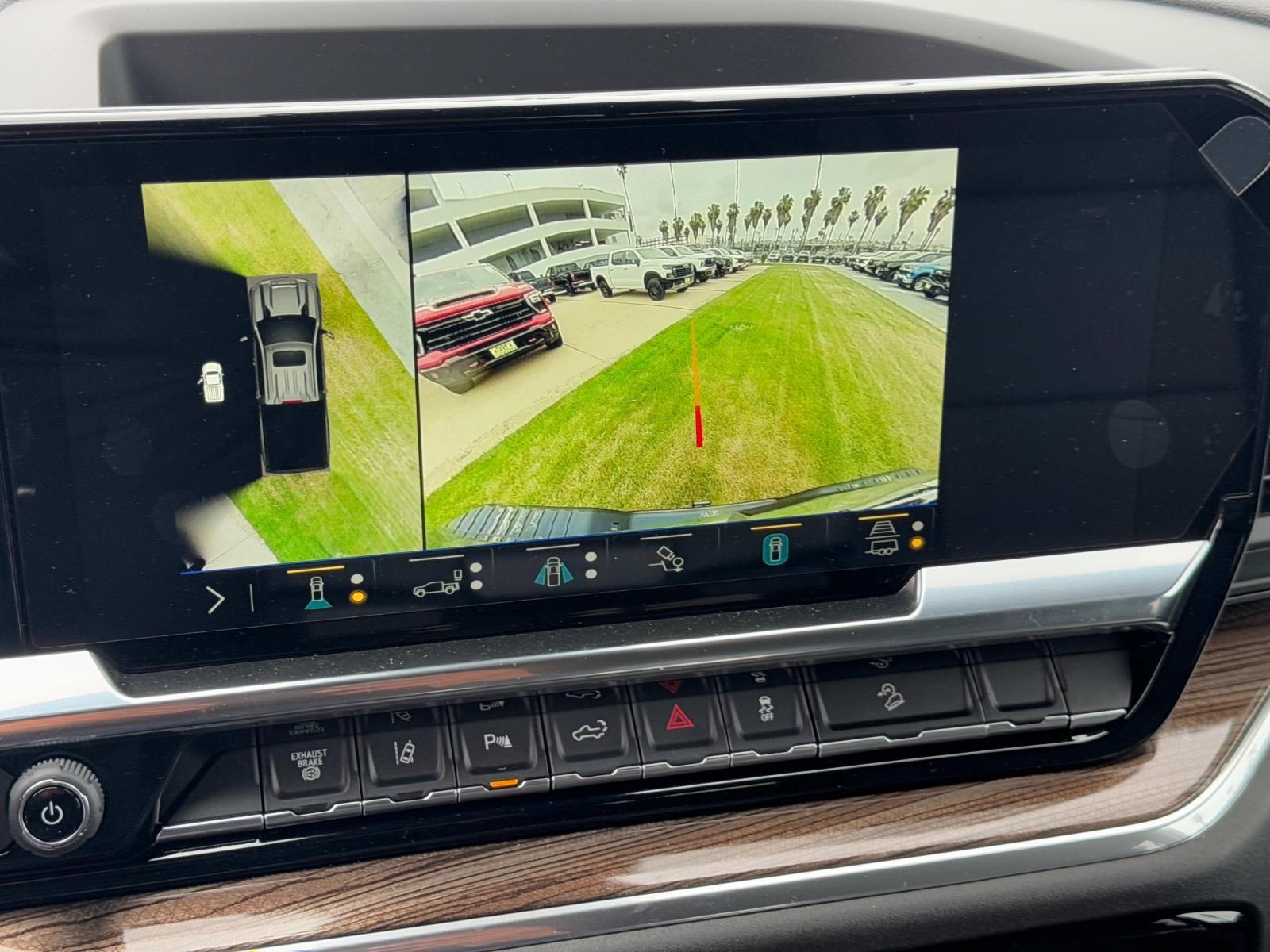 2025 Chevrolet Silverado 2500 HD Vehicle Photo in LOS ANGELES, CA 90007-3794