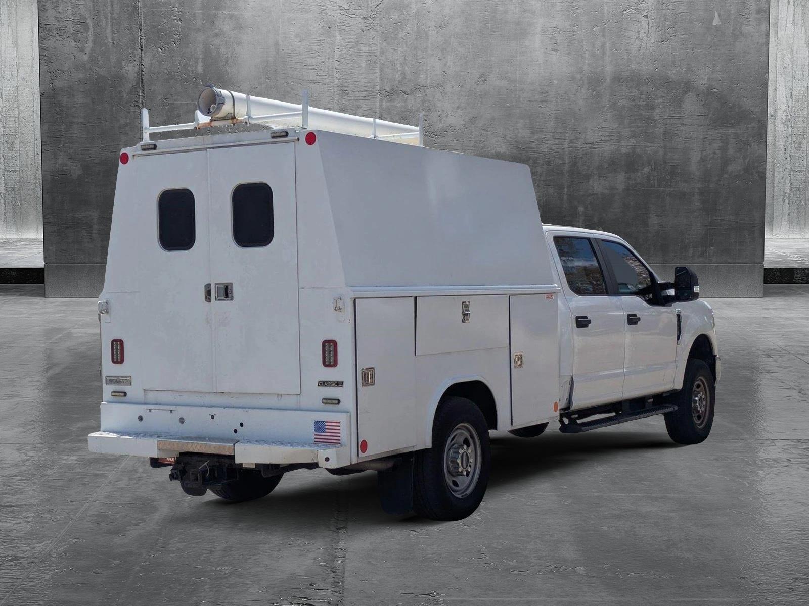 2021 Ford Super Duty F-350 SRW Vehicle Photo in GREENACRES, FL 33463-3207