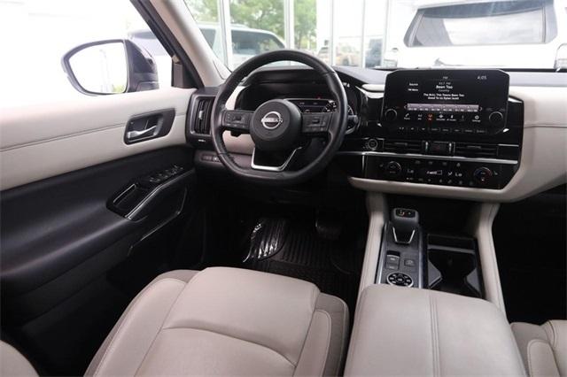 2023 Nissan Pathfinder Vehicle Photo in Hazelwood, MO 63042