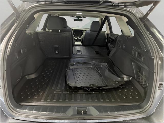 2024 Subaru Outback Vehicle Photo in Oshkosh, WI 54904