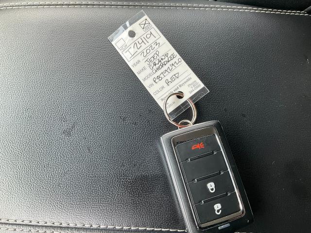 2023 Jeep Grand Cherokee L Vehicle Photo in Kaukauna, WI 54130