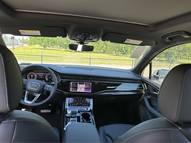 2025 Audi Q7 Vehicle Photo in HOUSTON, TX 77090