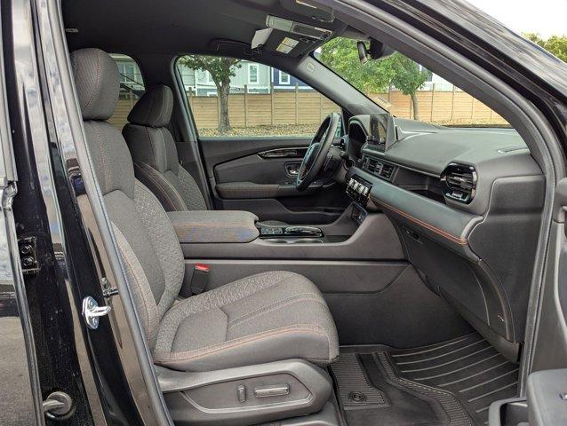 2025 Honda Pilot Vehicle Photo in San Antonio, TX 78230
