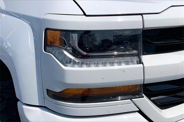 2018 Chevrolet Silverado 1500 Vehicle Photo in INDEPENDENCE, MO 64055-1377