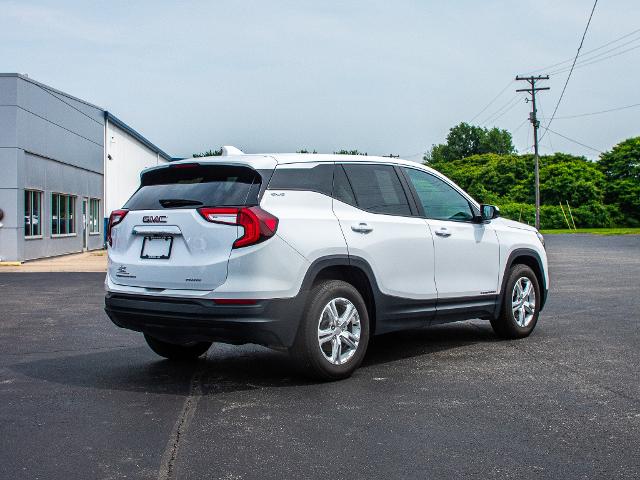 2024 GMC Terrain Vehicle Photo in MADISON, IN 47250-1611