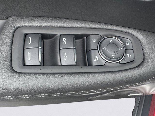 2025 Cadillac XT6 Vehicle Photo in LEOMINSTER, MA 01453-2952