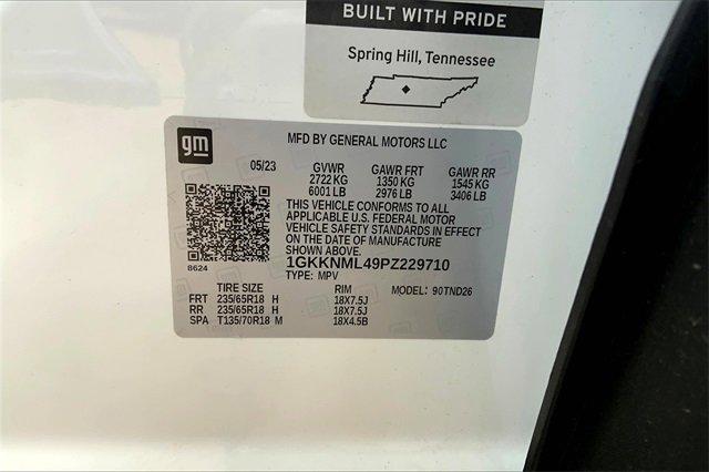 2023 GMC Acadia Vehicle Photo in TOPEKA, KS 66609-0000