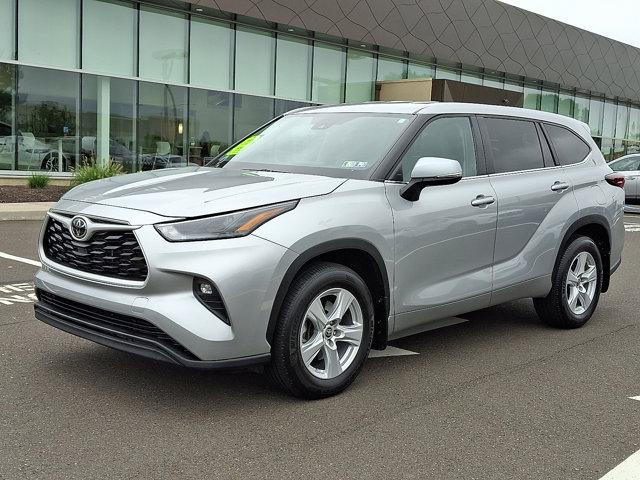 2024 Toyota Highlander Vehicle Photo in Philadelphia, PA 19116