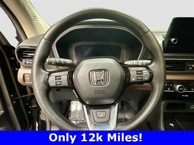 2024 Honda Pilot Vehicle Photo in EVERETT, WA 98203-5662