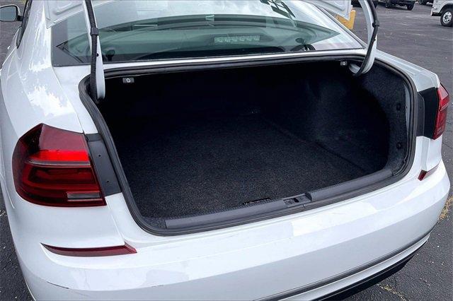 2018 Volkswagen Passat Vehicle Photo in INDEPENDENCE, MO 64055-1314
