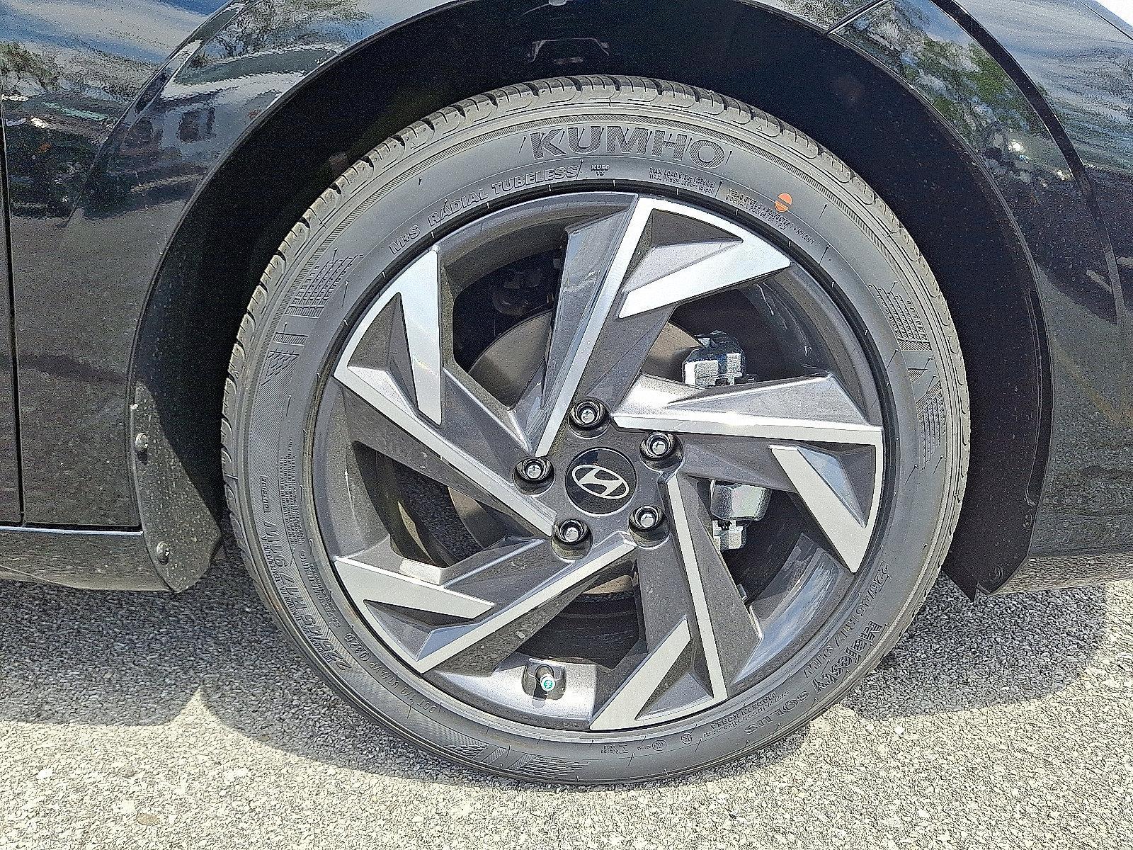 2025 Hyundai ELANTRA Vehicle Photo in Harrisburg, PA 17111