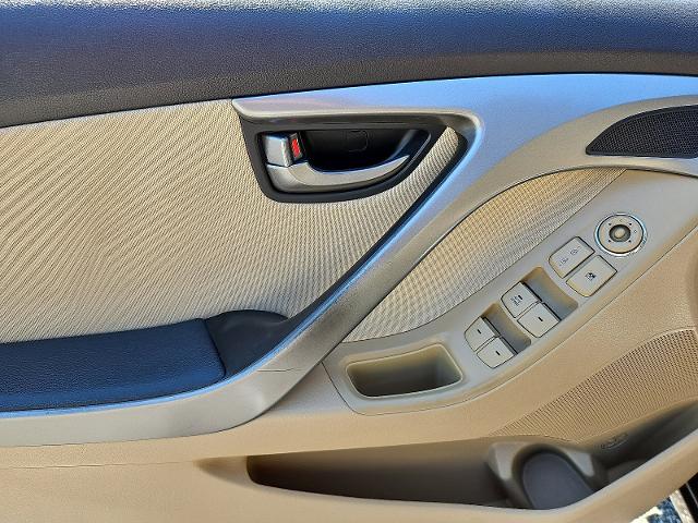 2013 Hyundai ELANTRA Vehicle Photo in TREVOSE, PA 19053-4984