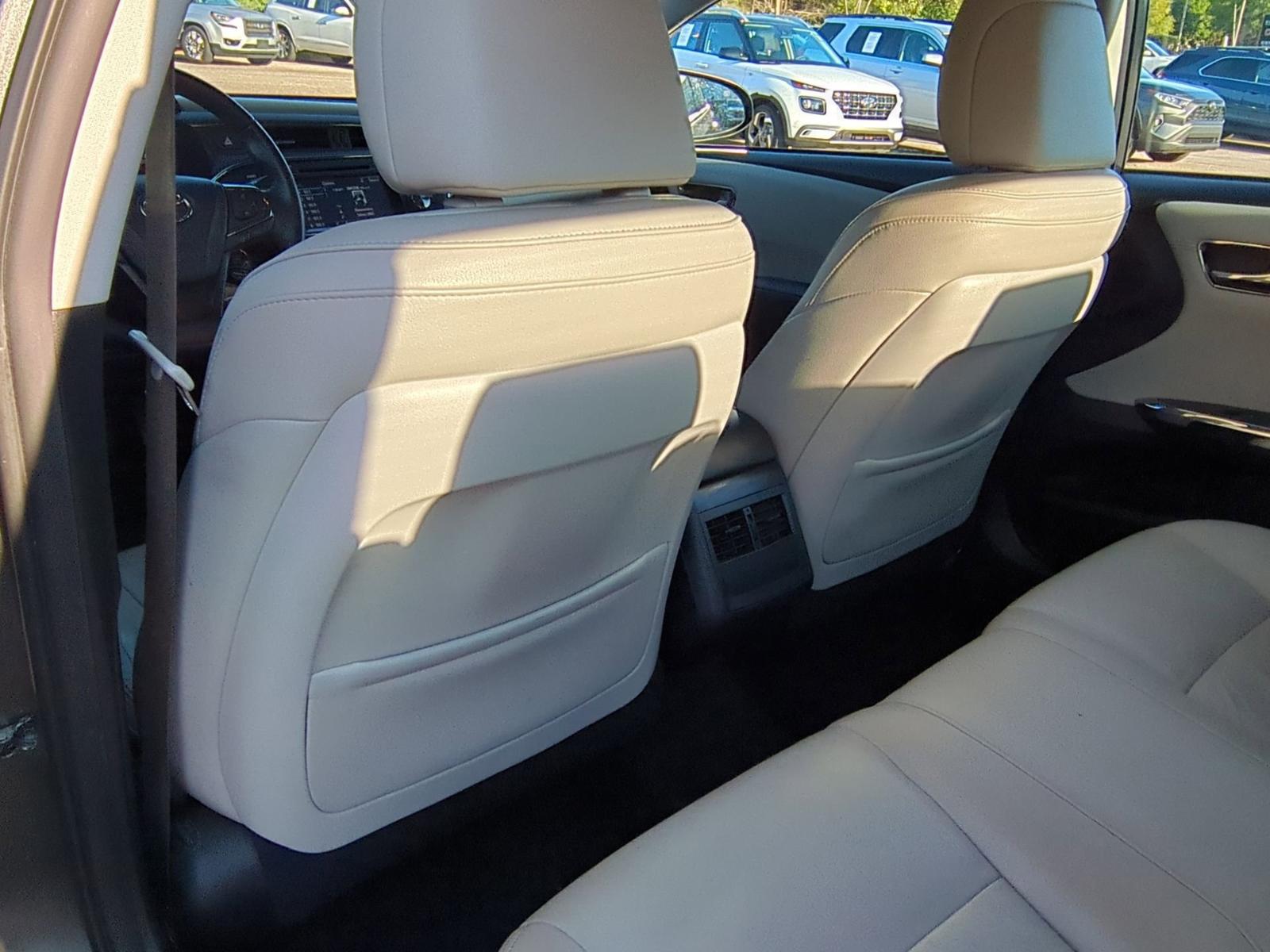 2017 Toyota Avalon Vehicle Photo in BARTLETT, TN 38133-4101