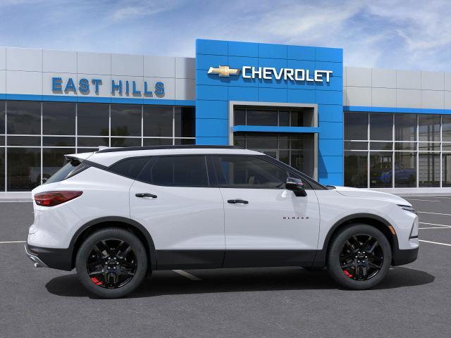 2025 Chevrolet Blazer Vehicle Photo in Roslyn, NY 11576