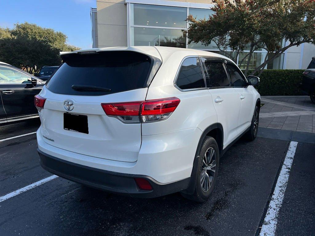 2019 Toyota Highlander Vehicle Photo in DALLAS, TX 75209