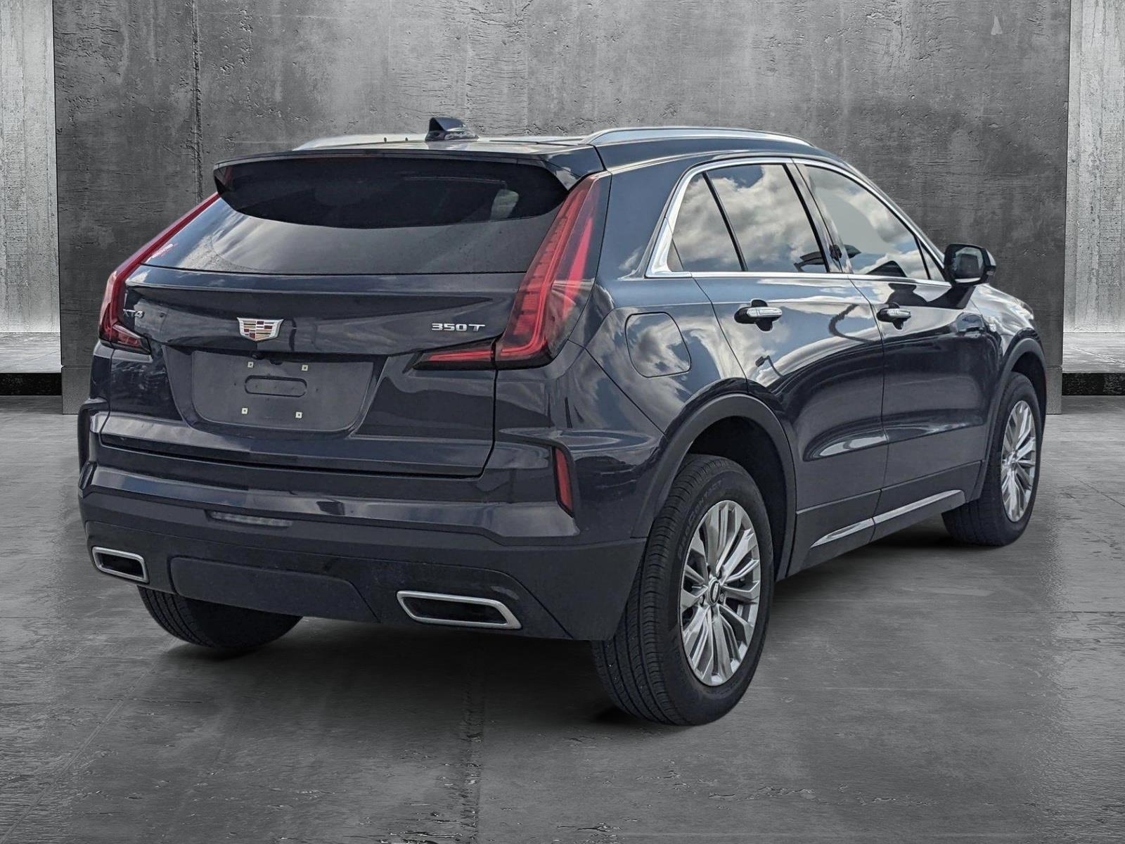 2024 Cadillac XT4 Vehicle Photo in MIAMI, FL 33172-3015