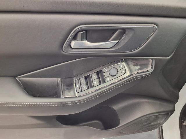 2025 Nissan Rogue Vehicle Photo in Oshkosh, WI 54904