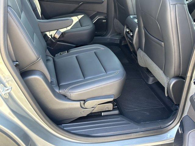 2025 GMC Acadia Vehicle Photo in ALBERTVILLE, AL 35950-0246