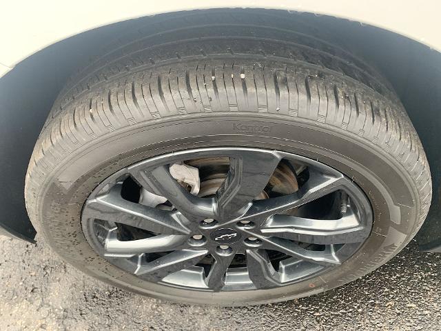 2022 Chevrolet Equinox Vehicle Photo in MOON TOWNSHIP, PA 15108-2571