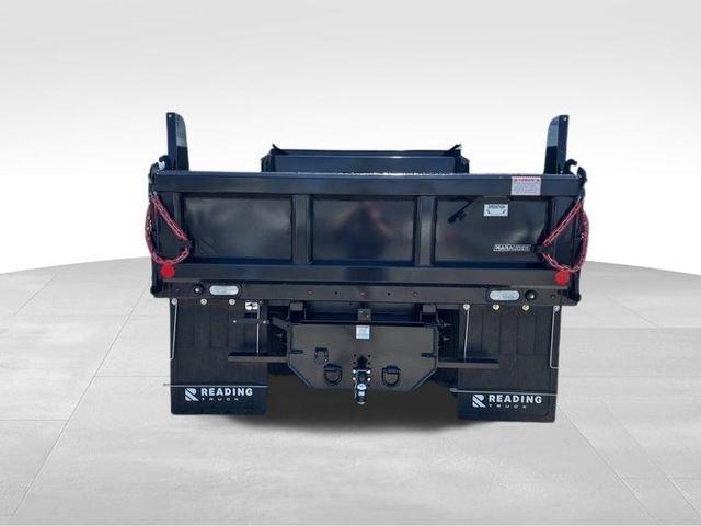 2025 GMC Sierra 3500 HD Chassis Cab Vehicle Photo in MEDINA, OH 44256-9631