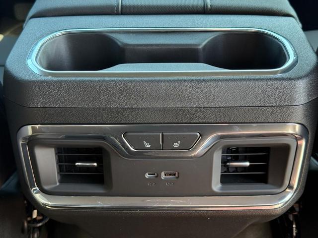 2025 GMC Sierra 2500 HD Vehicle Photo in COLUMBIA, MO 65203-3903