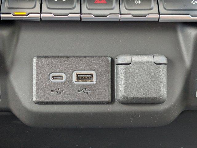 2025 Chevrolet Silverado 2500 HD Vehicle Photo in BRUNSWICK, GA 31525-1881