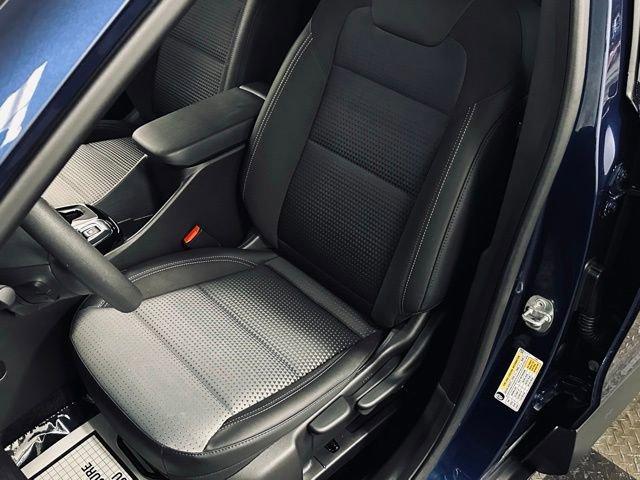 2024 Chevrolet Trax Vehicle Photo in MEDINA, OH 44256-9631