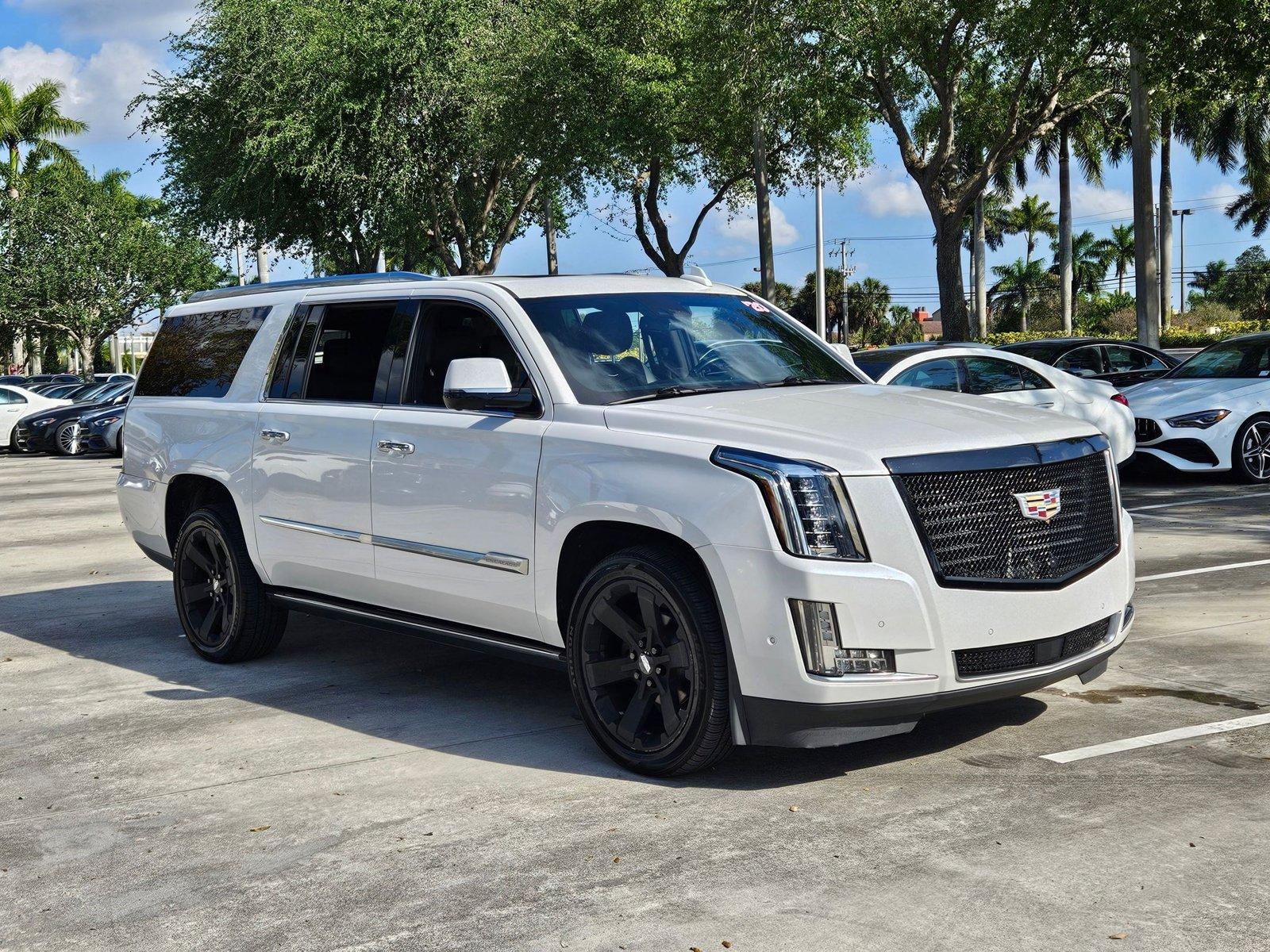 2020 Cadillac Escalade ESV Vehicle Photo in Pembroke Pines , FL 33027