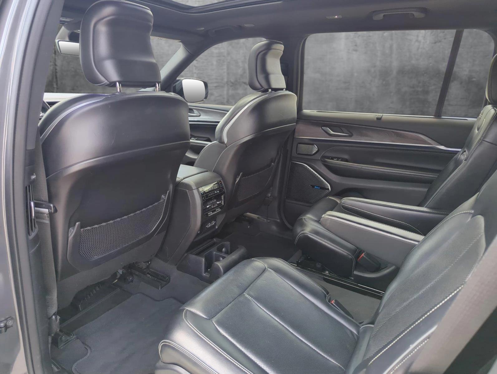 2021 Jeep Grand Cherokee L Vehicle Photo in Pembroke Pines, FL 33027