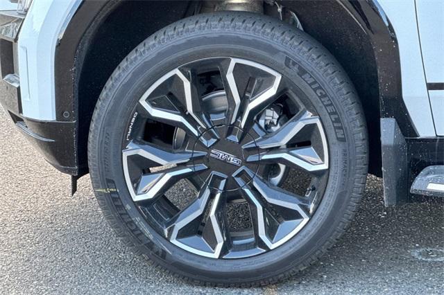 2025 GMC Sierra EV Vehicle Photo in ELK GROVE, CA 95757-8703