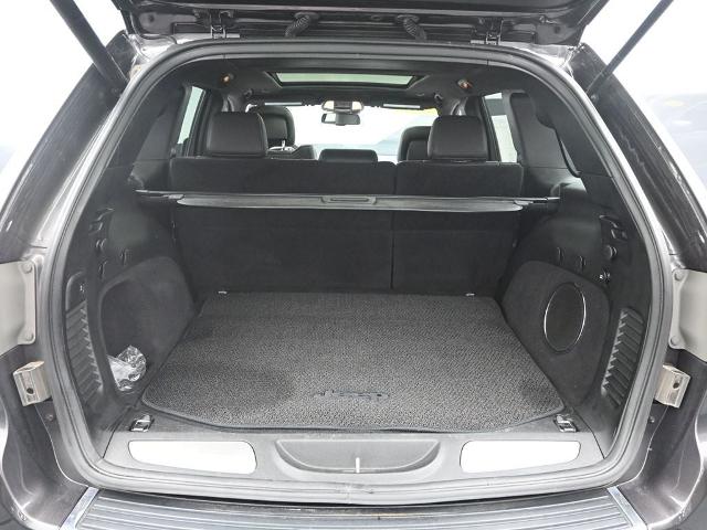 2015 Jeep Grand Cherokee Vehicle Photo in Cedar Rapids, IA 52402