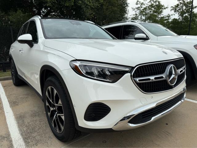 2025 Mercedes-Benz GLC Vehicle Photo in HOUSTON, TX 77079