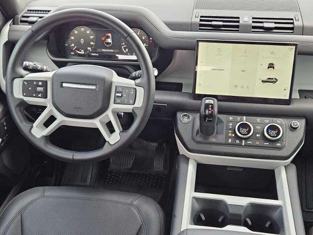 2025 Defender Vehicle Photo in AUSTIN, TX 78717