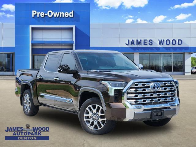 2024 Toyota Tundra 4WD Vehicle Photo in DENTON, TX 76210-9321