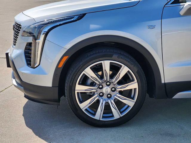 2022 Cadillac XT4 Vehicle Photo in DENTON, TX 76210-9321