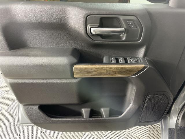 2024 GMC Sierra 1500 Vehicle Photo in GILBERT, AZ 85297-0402