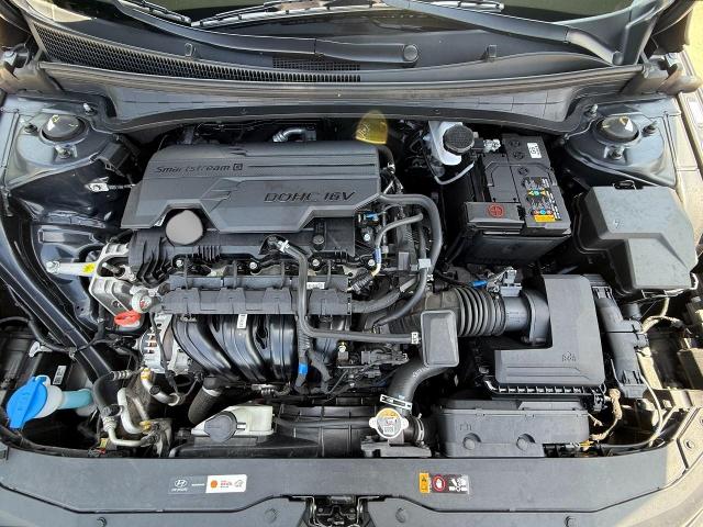 2022 Hyundai ELANTRA Vehicle Photo in Appleton, WI 54914