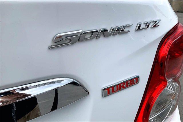2016 Chevrolet Sonic Vehicle Photo in KANSAS CITY, MO 64114-4502