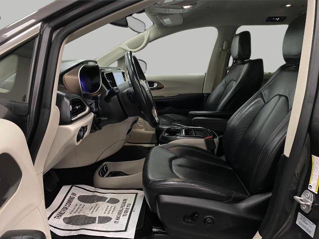 2017 Chrysler Pacifica Vehicle Photo in Appleton, WI 54913