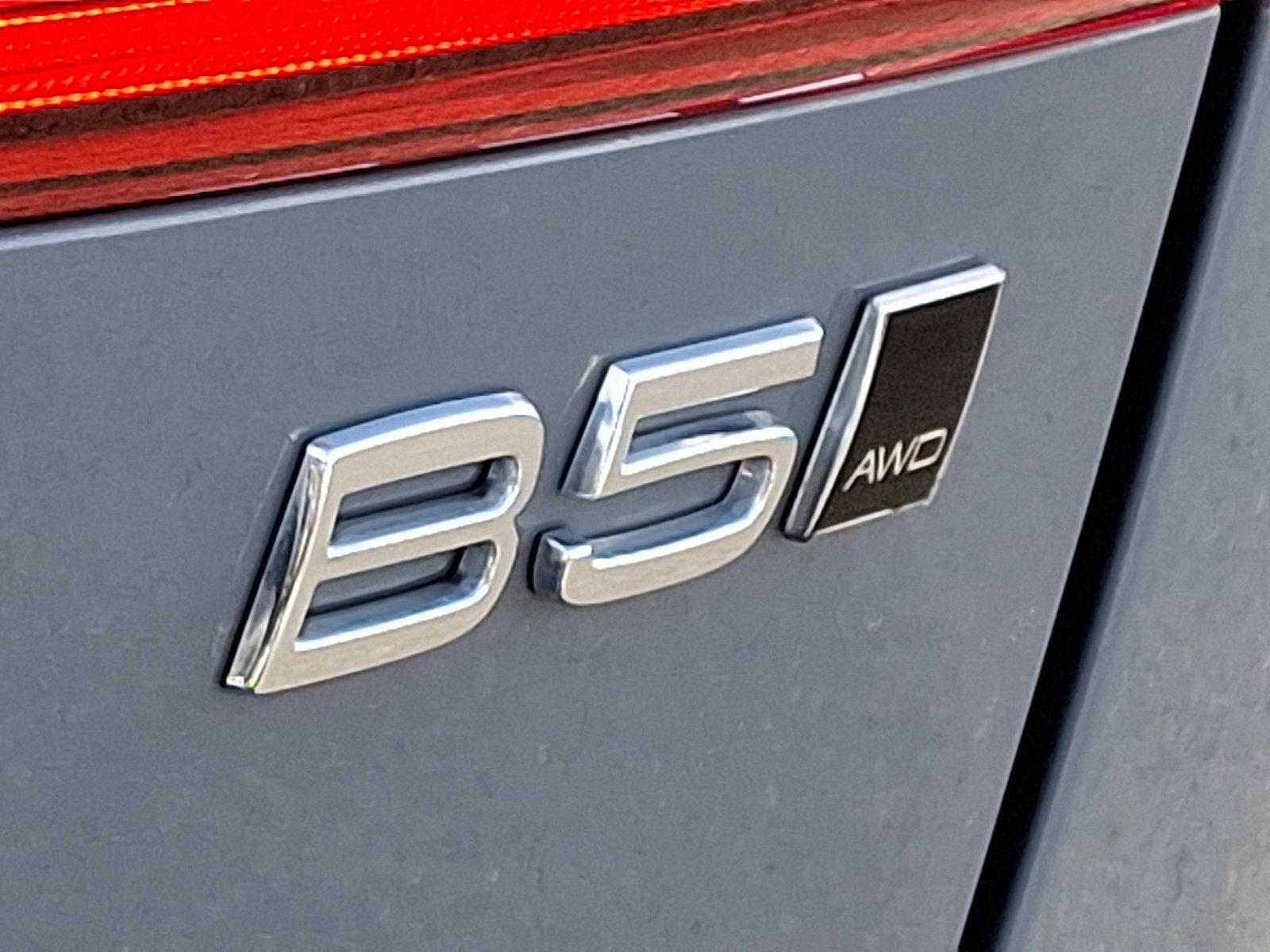 2022 Volvo XC60 Vehicle Photo in Trevose, PA 19053